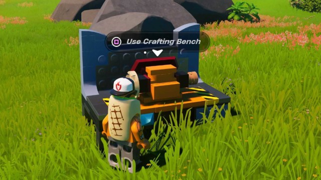 An Uncommon Level Crafting Bench in LEGO Fortnite