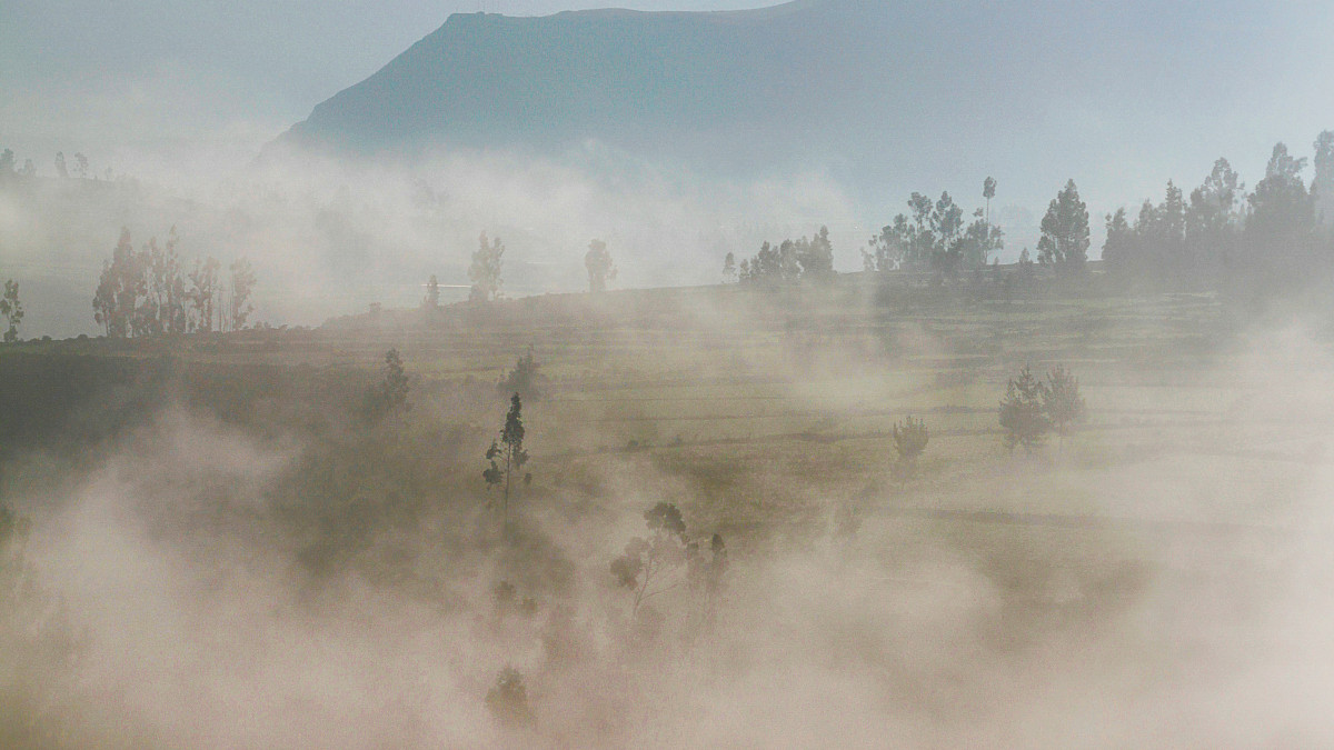 A photograph of a dusty canyon in Peru.